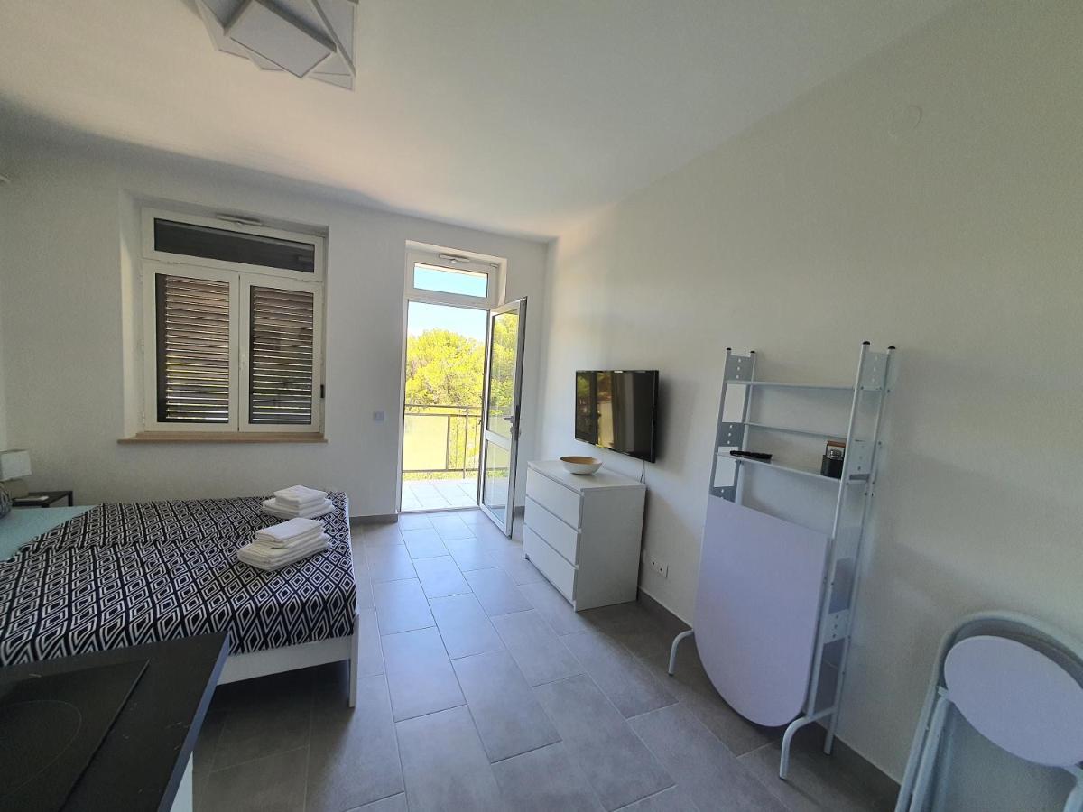 Villa Adagio Apartments ซูมาร์ติน ภายนอก รูปภาพ
