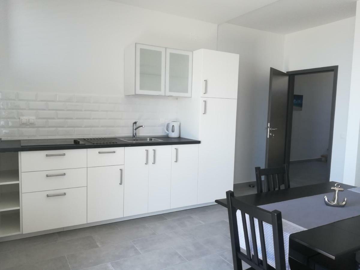 Villa Adagio Apartments ซูมาร์ติน ภายนอก รูปภาพ