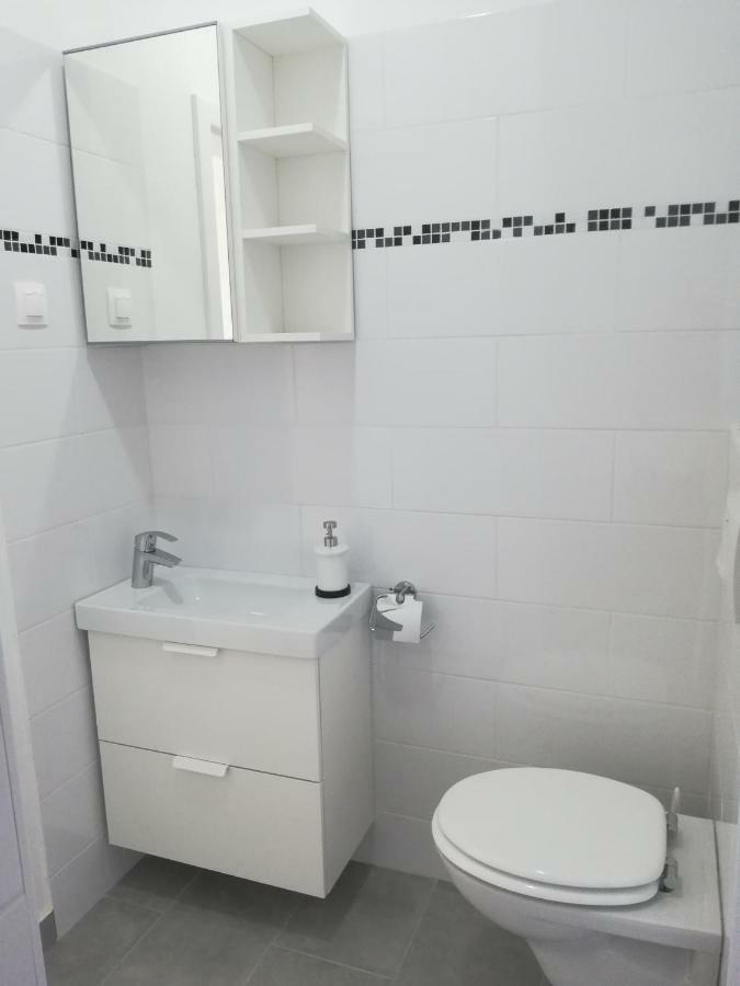 Villa Adagio Apartments ซูมาร์ติน ภายนอก รูปภาพ