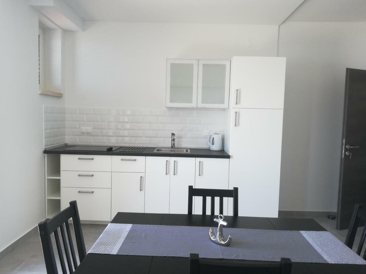 Villa Adagio Apartments ซูมาร์ติน ภายนอก รูปภาพ